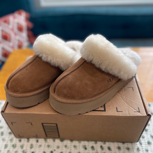 UGG Shoes - UGG Diquette Slipper